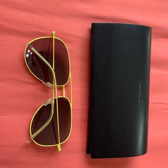 Saint laurent sunglasses - Picture 2 of 3